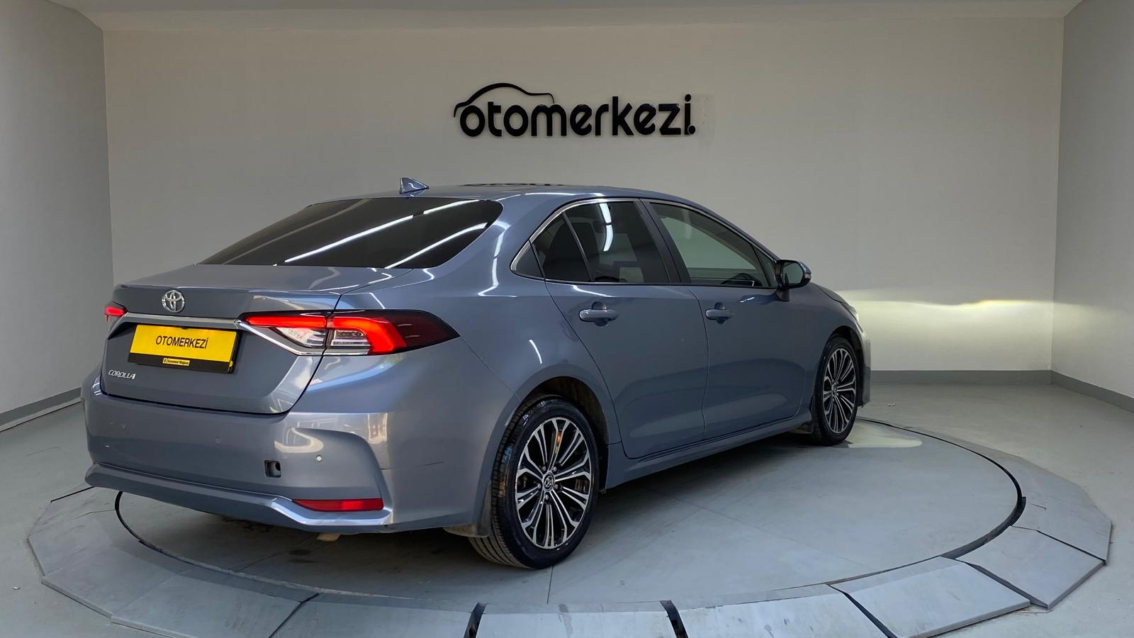 TOYOTA COROLLA 9